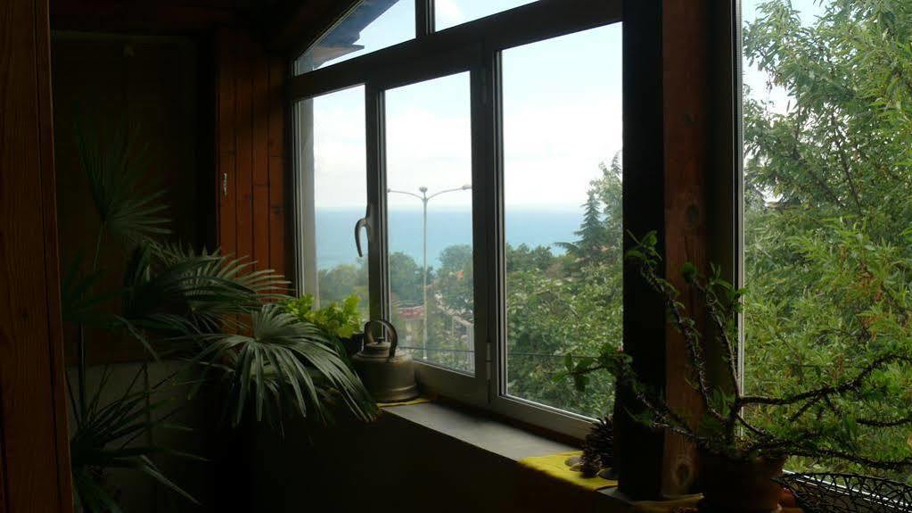 Villa Climate Guest House Varna Bagian luar foto